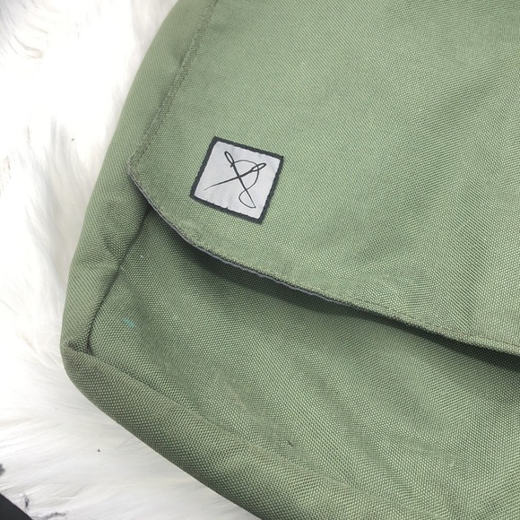 VTG Earnest Alexander NY Messenger Canvas Bag - Picture 3 of 11